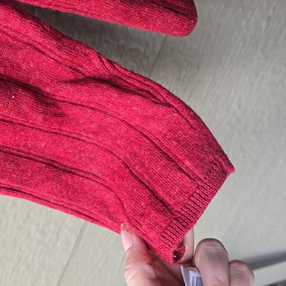 Eddie Bauer Red Ribbed At Fine Italian Merino Wool Henley Sweater Cropped Large - Picture 3 of 5